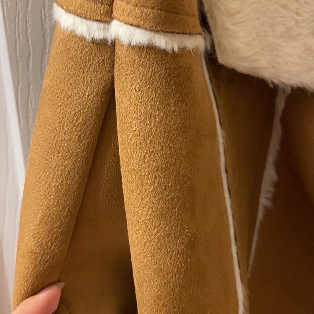 Fur coat - Picture 3 of 5